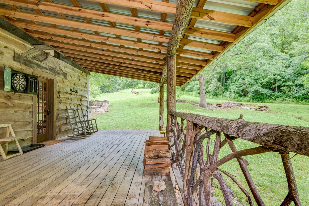 Covered Porch 