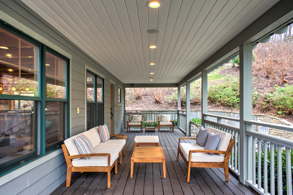 Front Deck Seating Area
