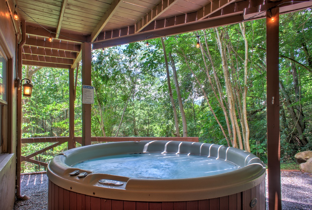 Hot Tub w/ Wooded Privacy