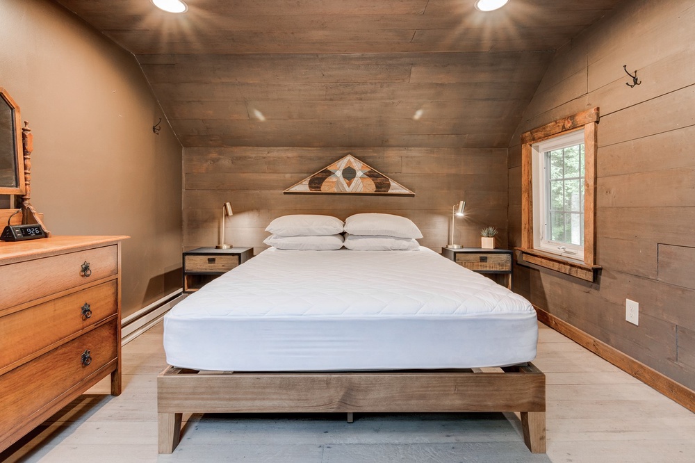 Loft Area with Queen Bed