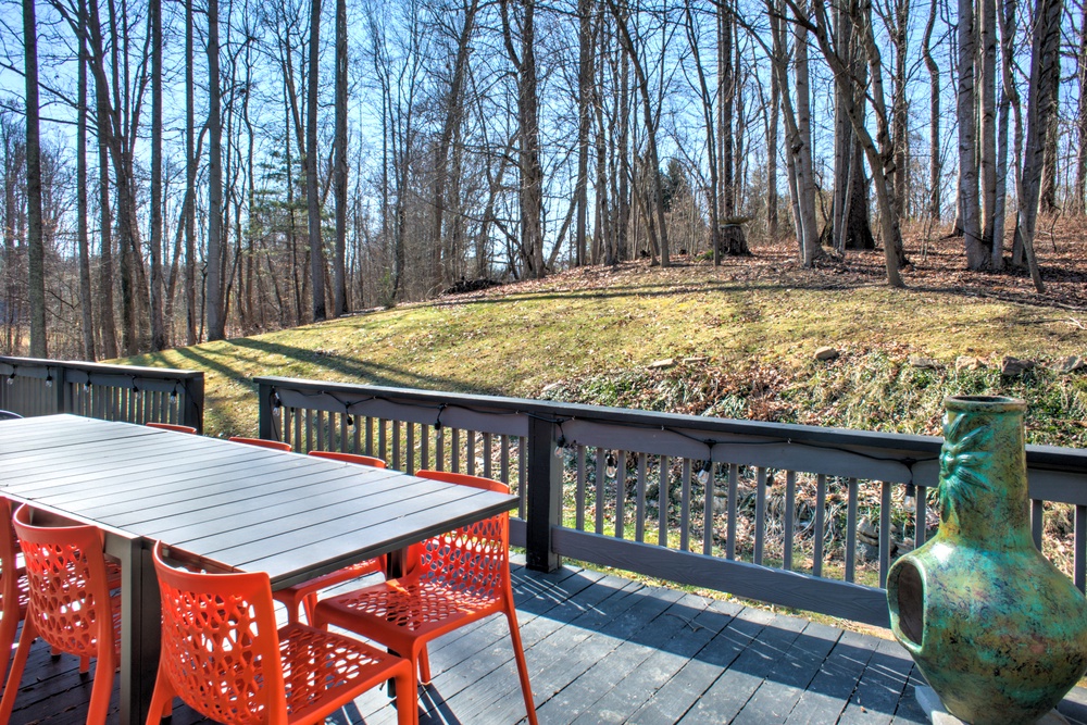 Outdoor Dining Area