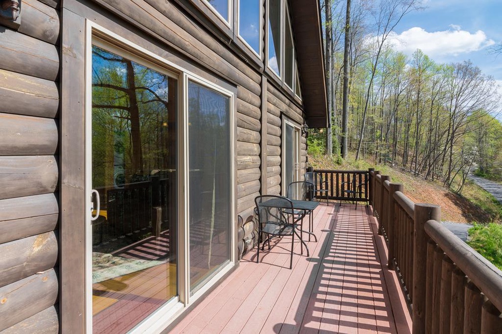 Wrap-Around Deck