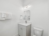 King Guest En-Suite - Single Vanity