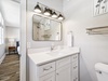 King Guest En-Suite - Single Vanity