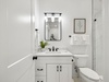 King Guest En-Suite - Single Vanity