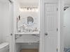 Guest ensuite bathroom 2
