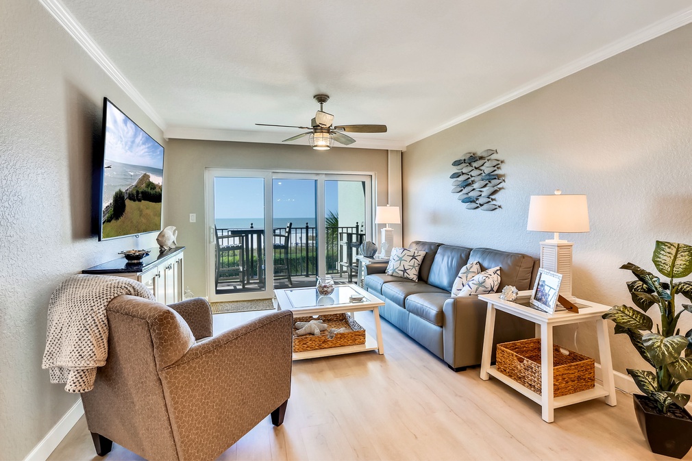 Land's End 6302 Beach Front Premier