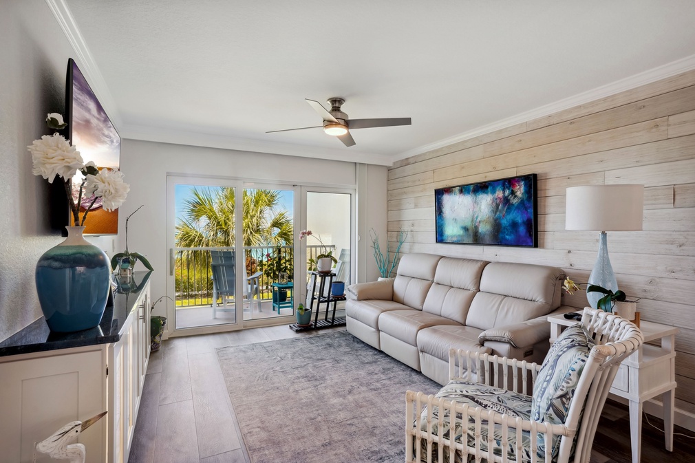 Land's End 11-302 Beach Front - Premier