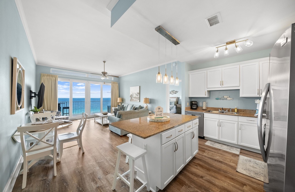 Laketown Wharf #2024