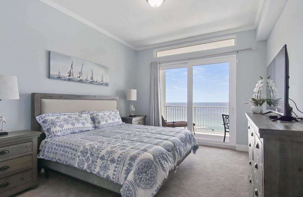 Laketown Wharf #2025