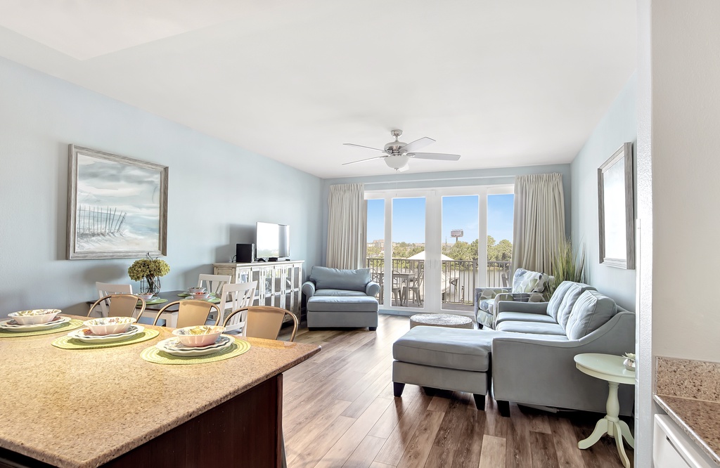 Laketown Wharf #0109