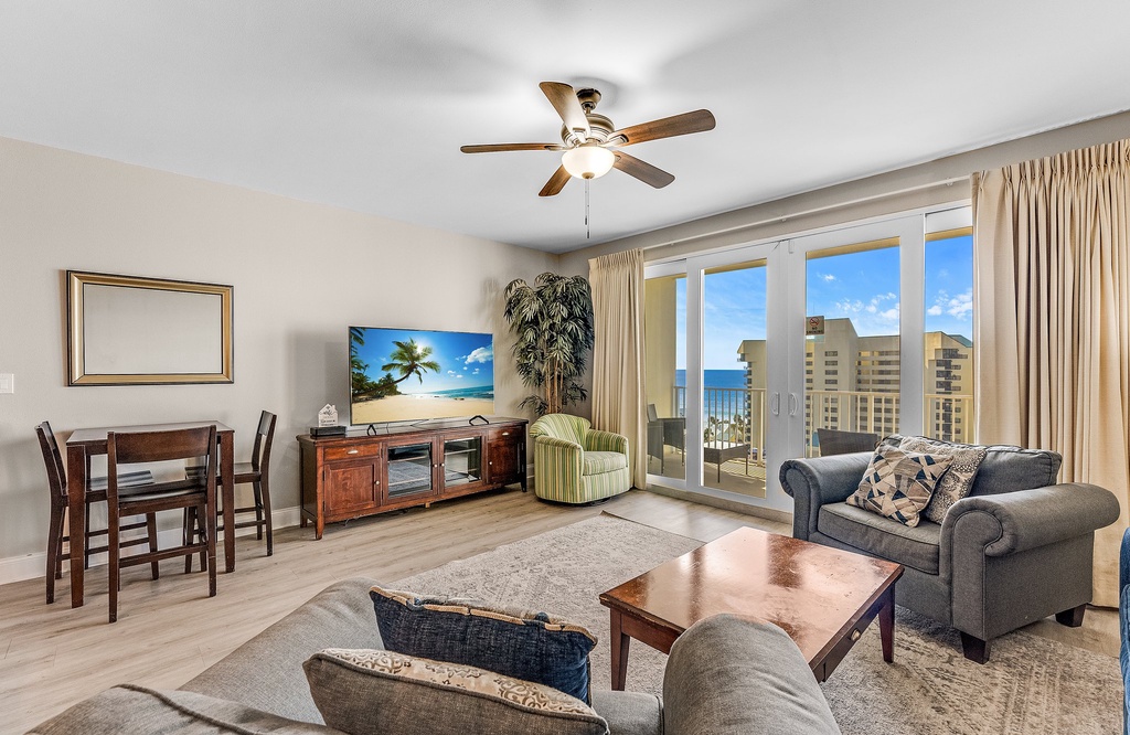 Laketown Wharf #0815