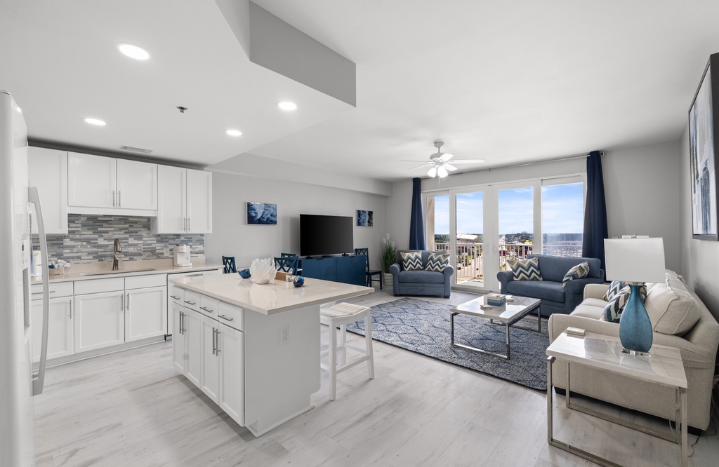 Laketown Wharf #935