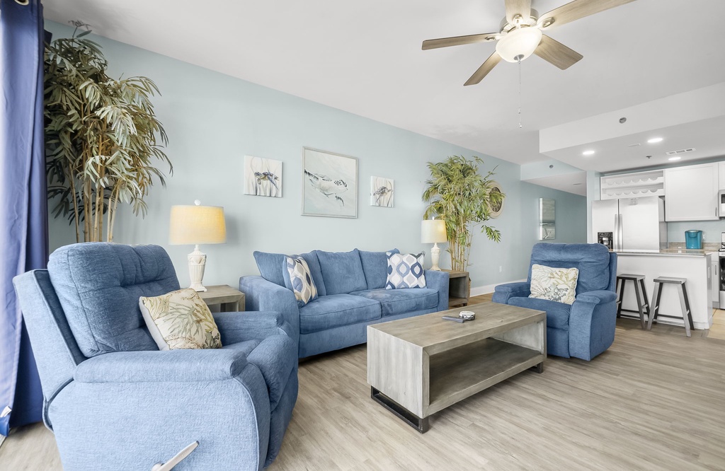 5-web-or-mls-9900 S Thomas Dr 1107-5