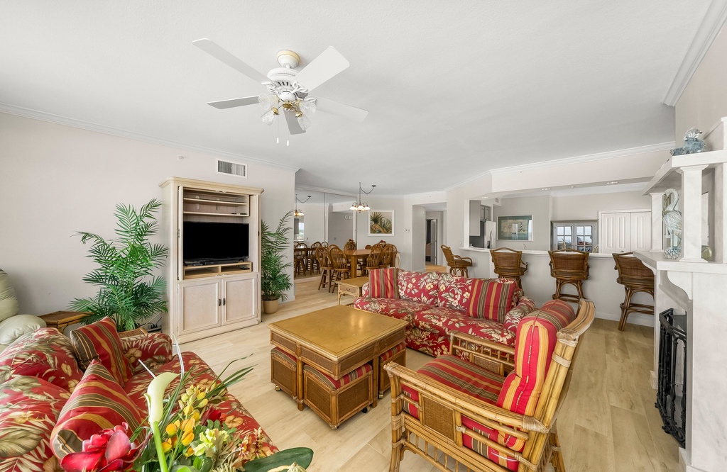 21-web-or-mls-8601 Surf Dr 1E-20