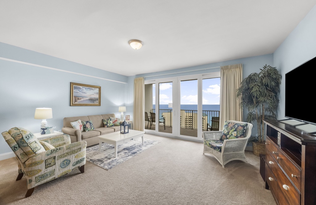 20-web-or-mls-9902 S Thomas Dr 1516-14