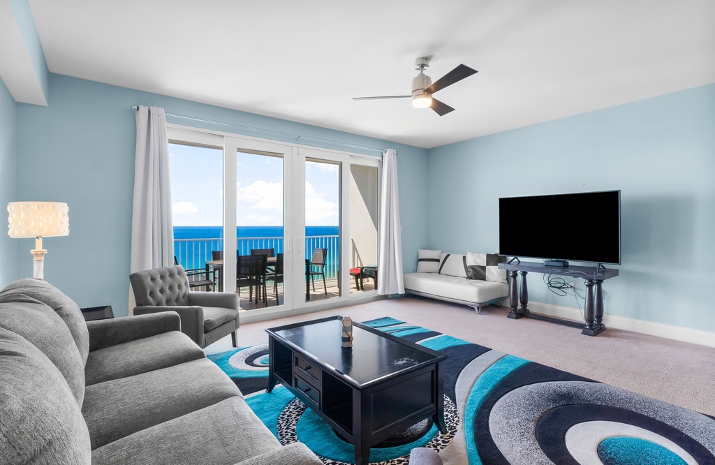 Laketown Wharf #1818