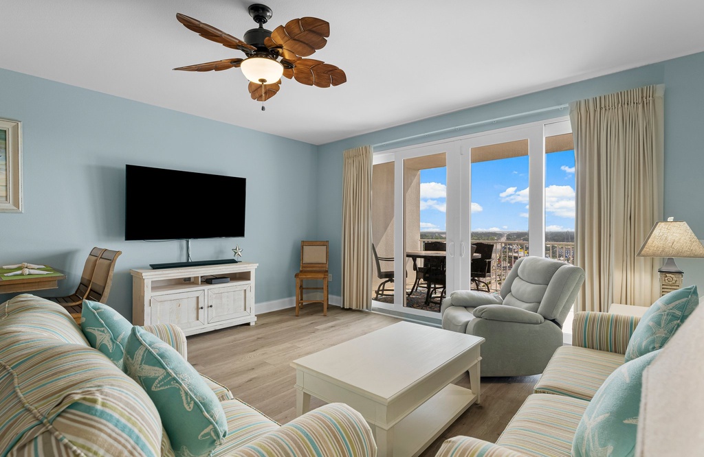 Laketown Wharf #1433