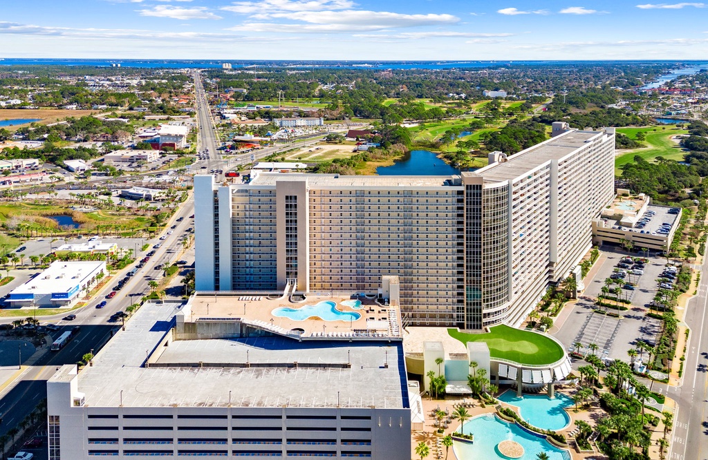 Laketown Wharf #1208