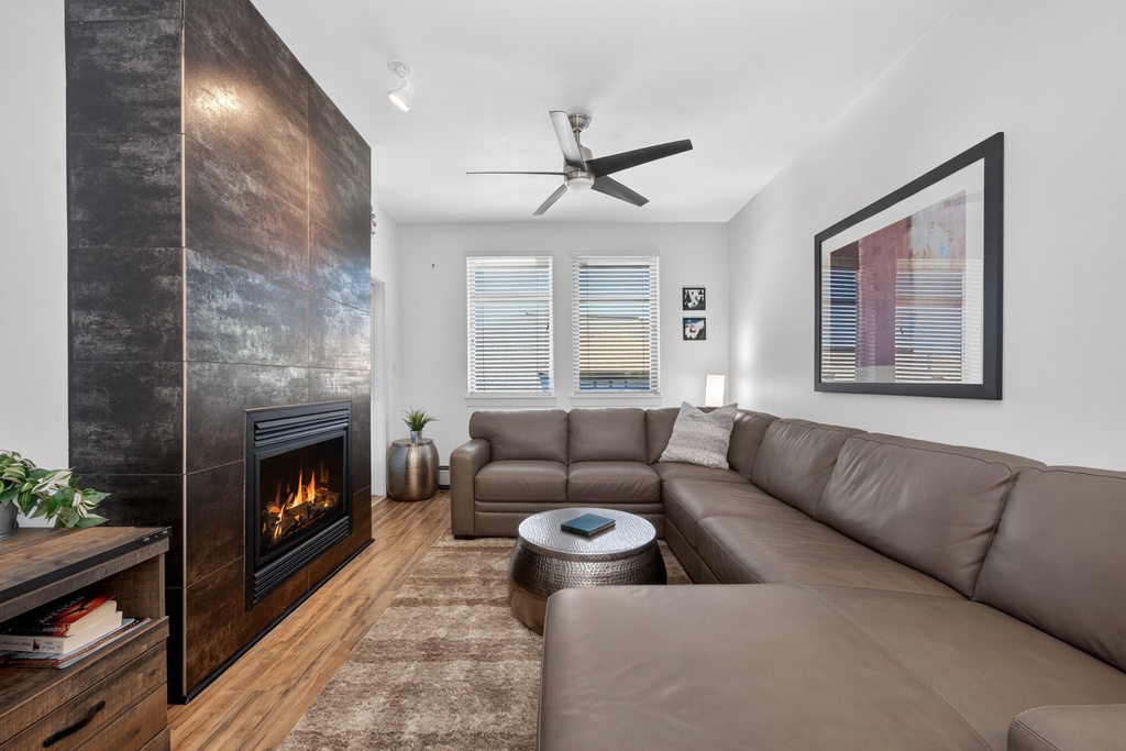 Founders Pointe 4646