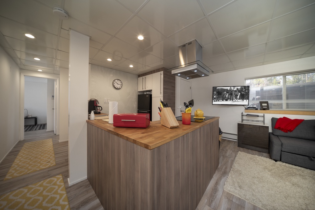 SWP 91 Meadow Mile kitchen area