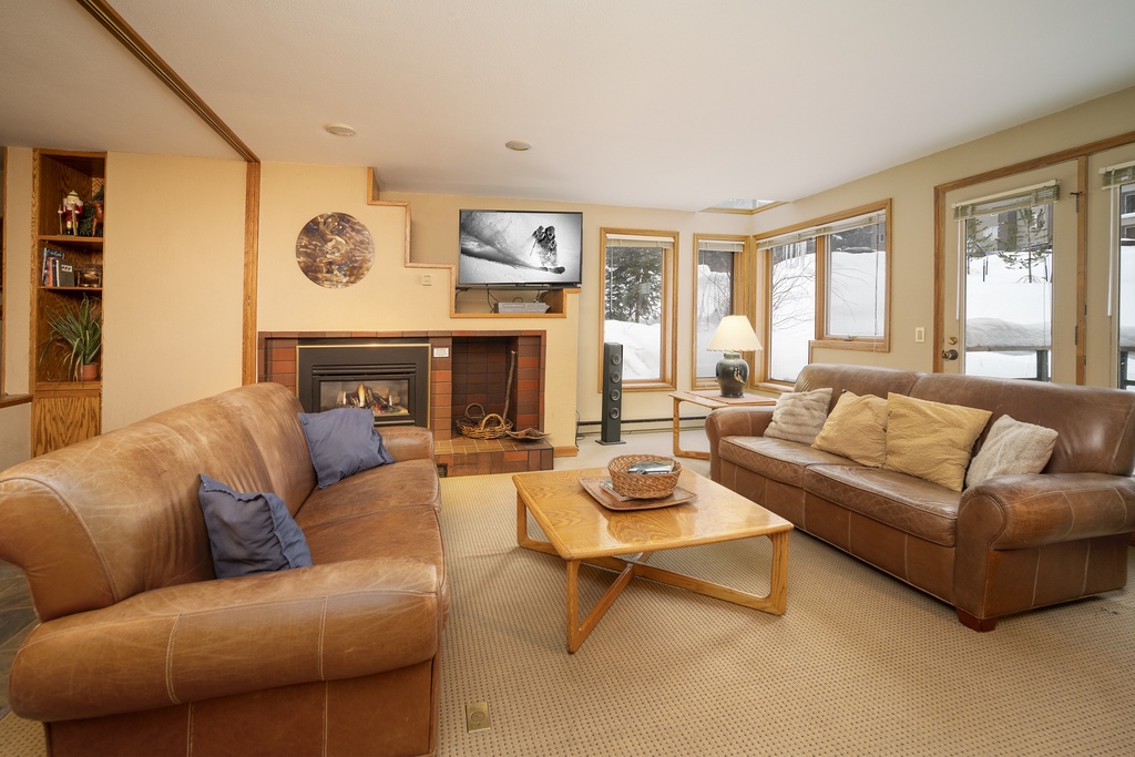 Iron Horse Building J Unit 1309