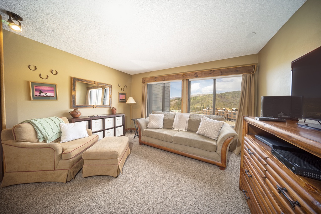 Snowblaze Condos Building E unit 310 Stay Winter Park