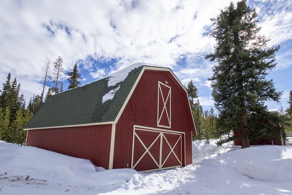 Miles Behind with Barn Venue