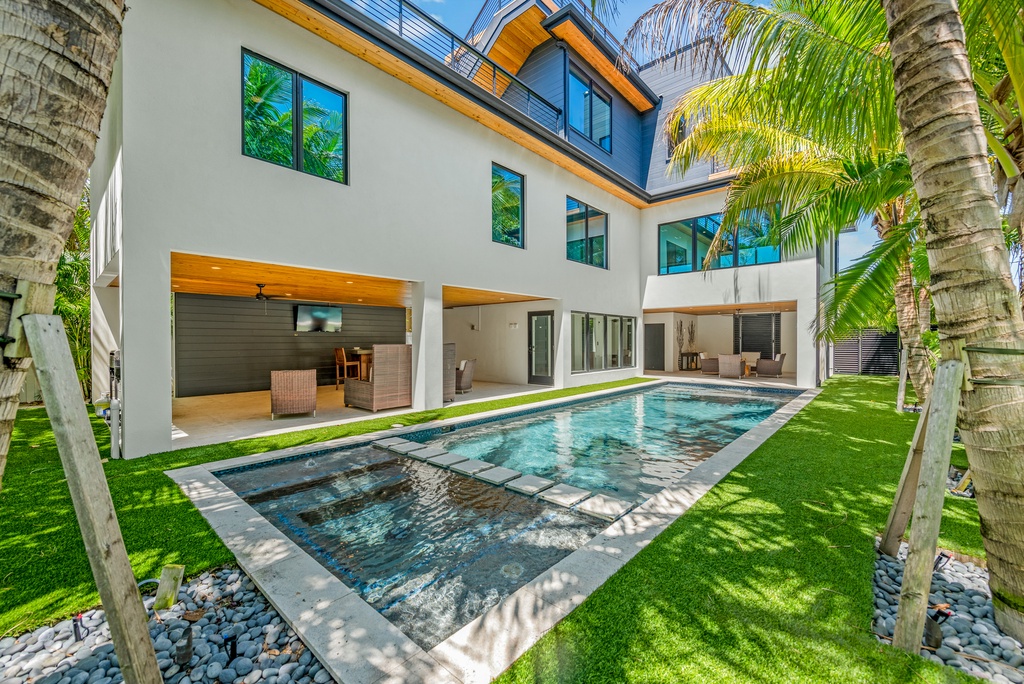 Featured Property Shore Is Paradise