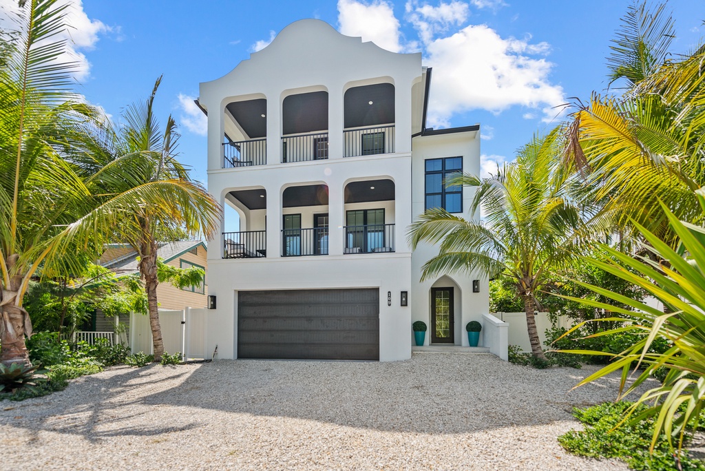 Featured Property Meet Me at Sunset