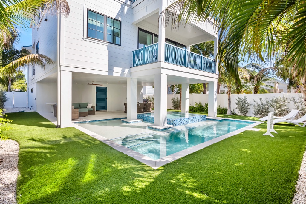 Featured Property Love Me Blue