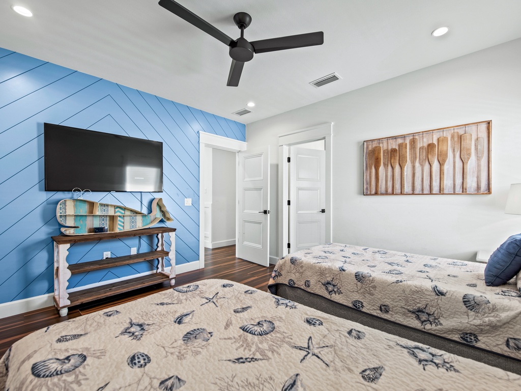 Seventh Bedroom - Two Twins