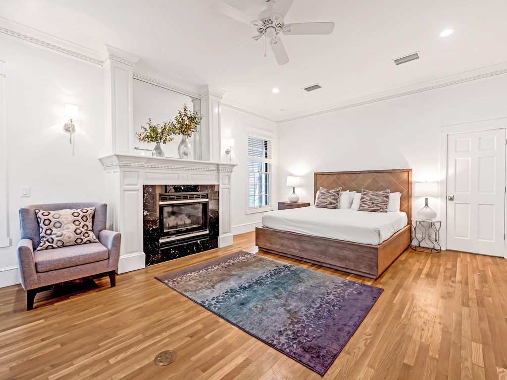 Second Bedroom - King