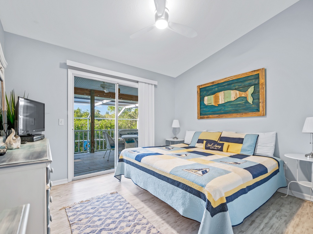 Second Bedroom-King Bed