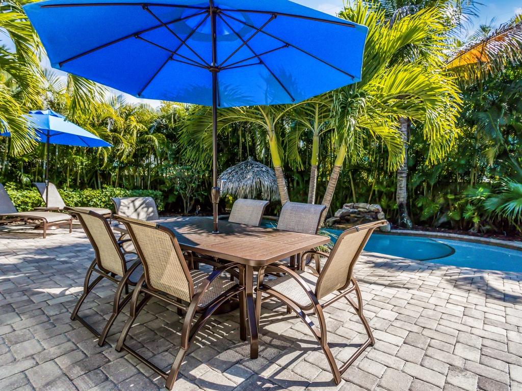 Poolside Dining Area