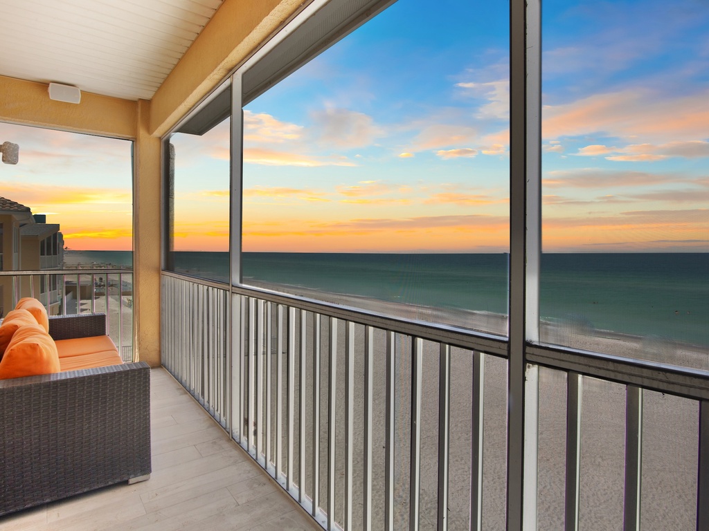 Balcony, Beachfront