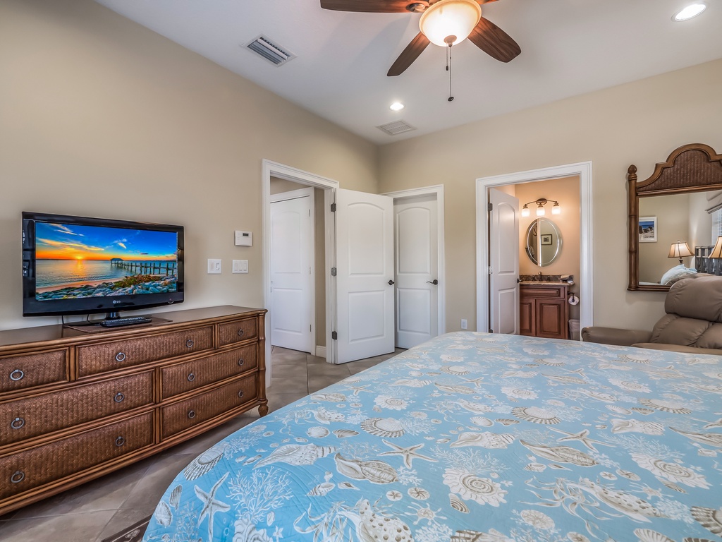 Second Bedroom - King