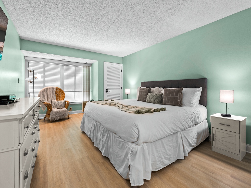 Primary Bedroom, King