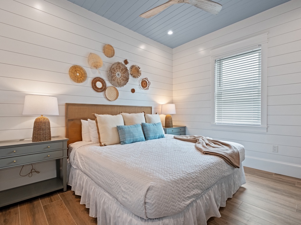 Second Bedroom - King