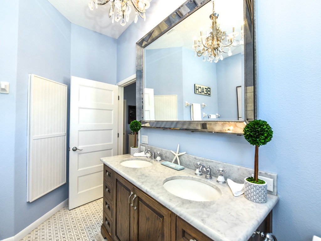 Primary Bathroom, Ensuite