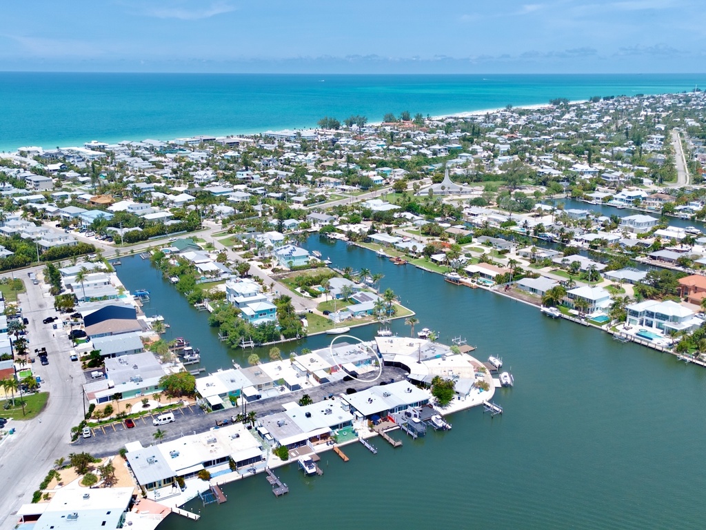 Delphina by Anna Maria Island Accommodations