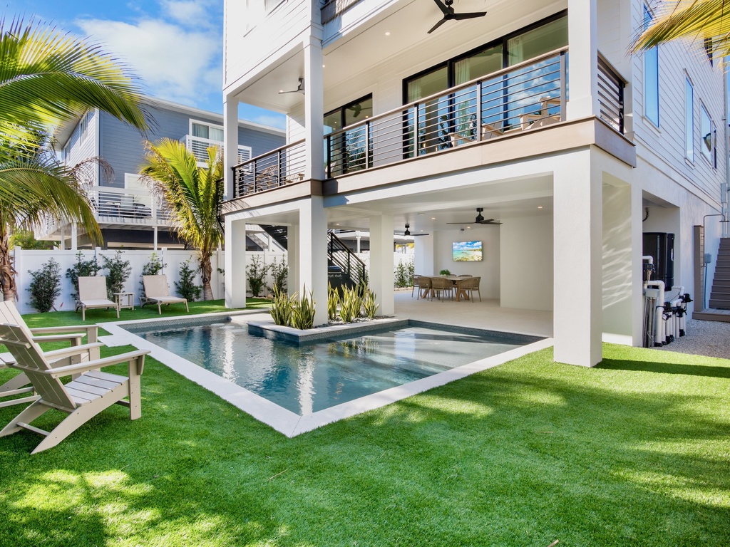 Heated saltwater pool