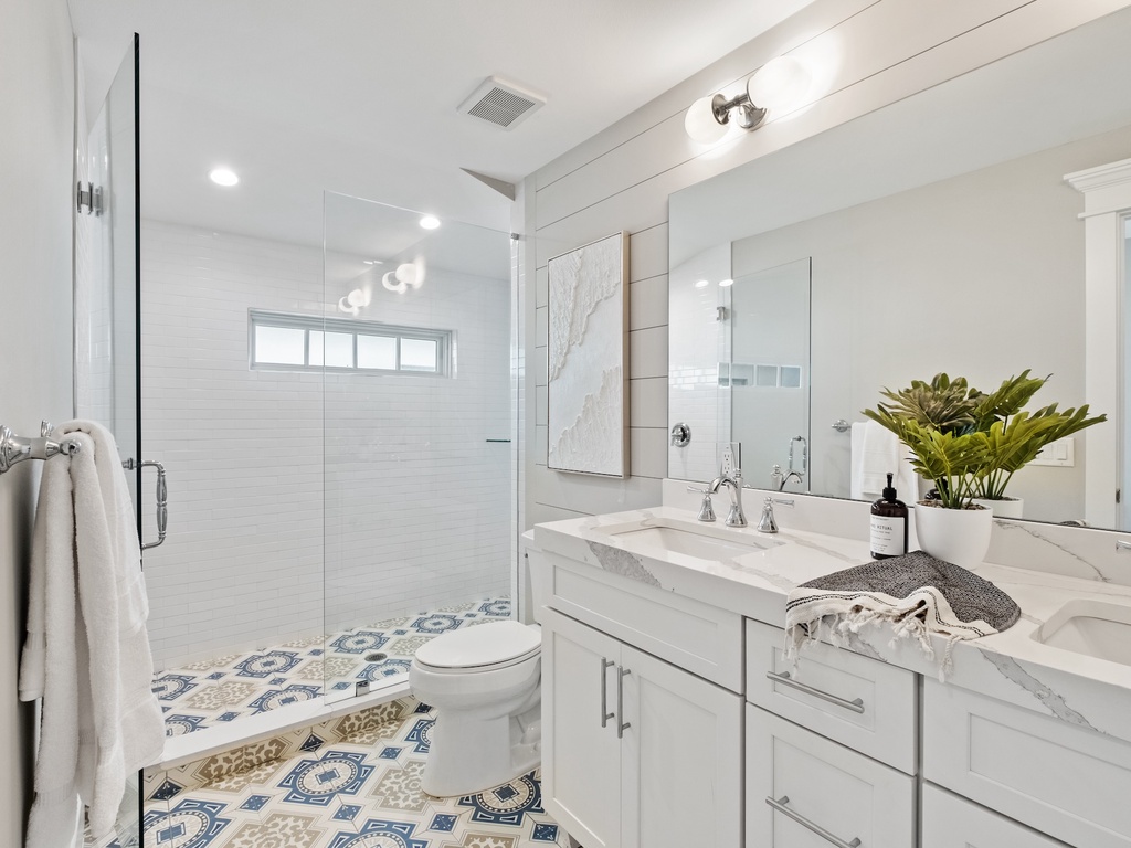 Fifth Bathroom, Ensuite