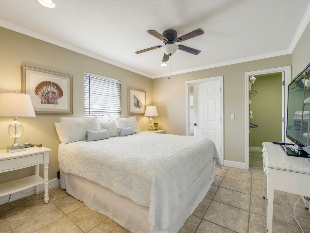 Primary Bedroom - King
