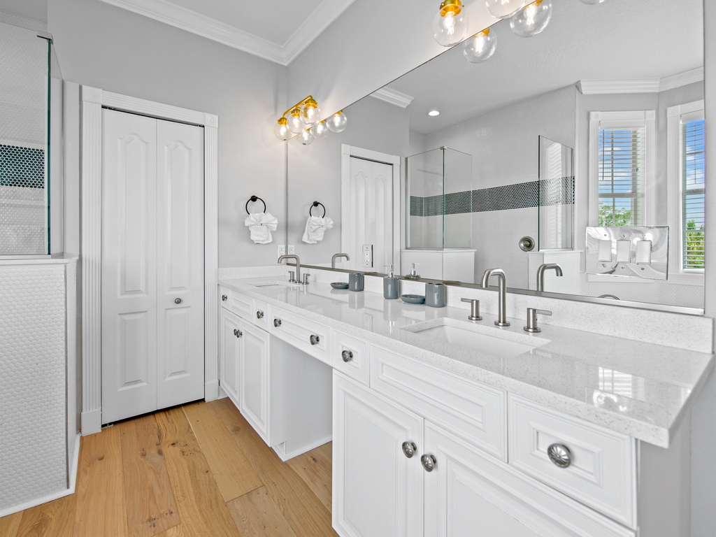 Primary Bathroom, Ensuite