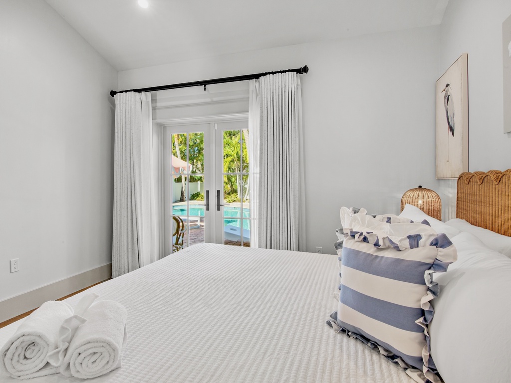 Second Bedroom with pool access, King bed