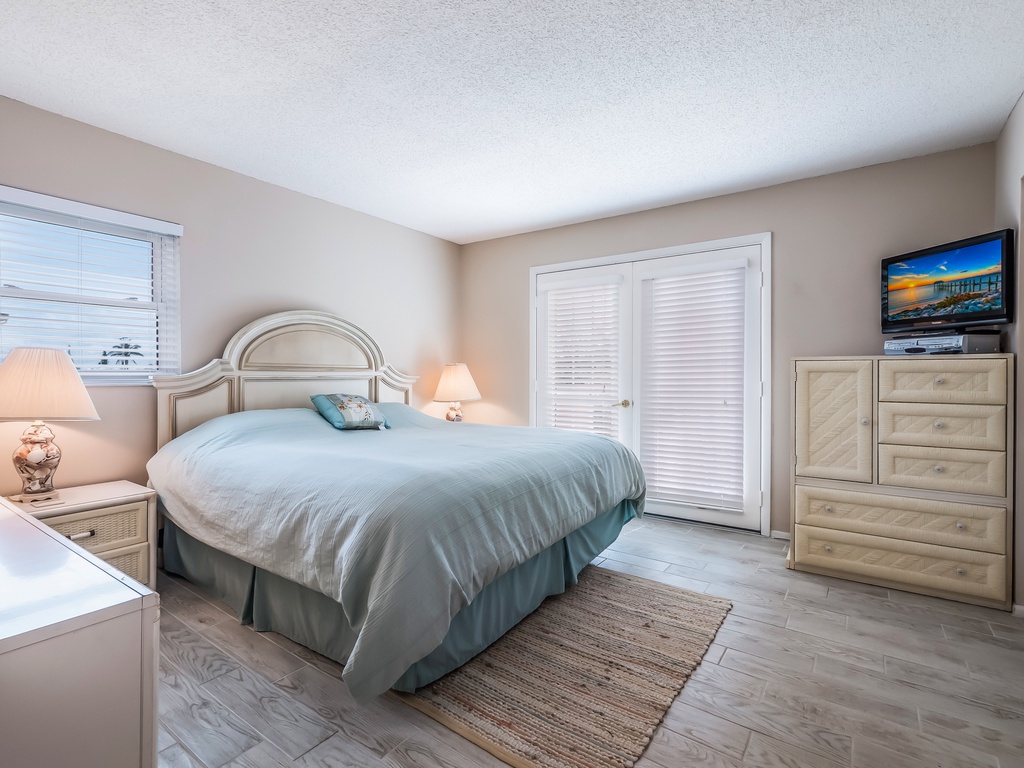 Primary Bedroom - King