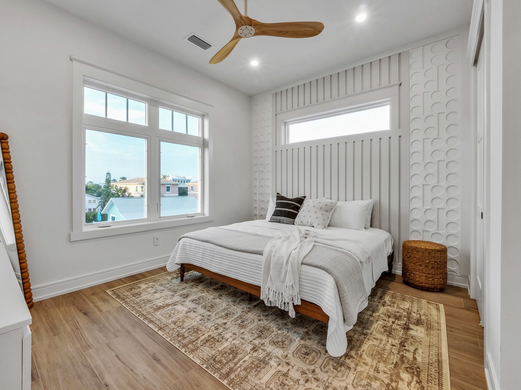 Sixth Bedroom - King