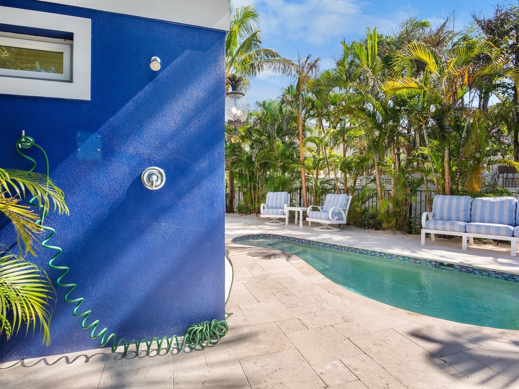 Convenient outdoor shower