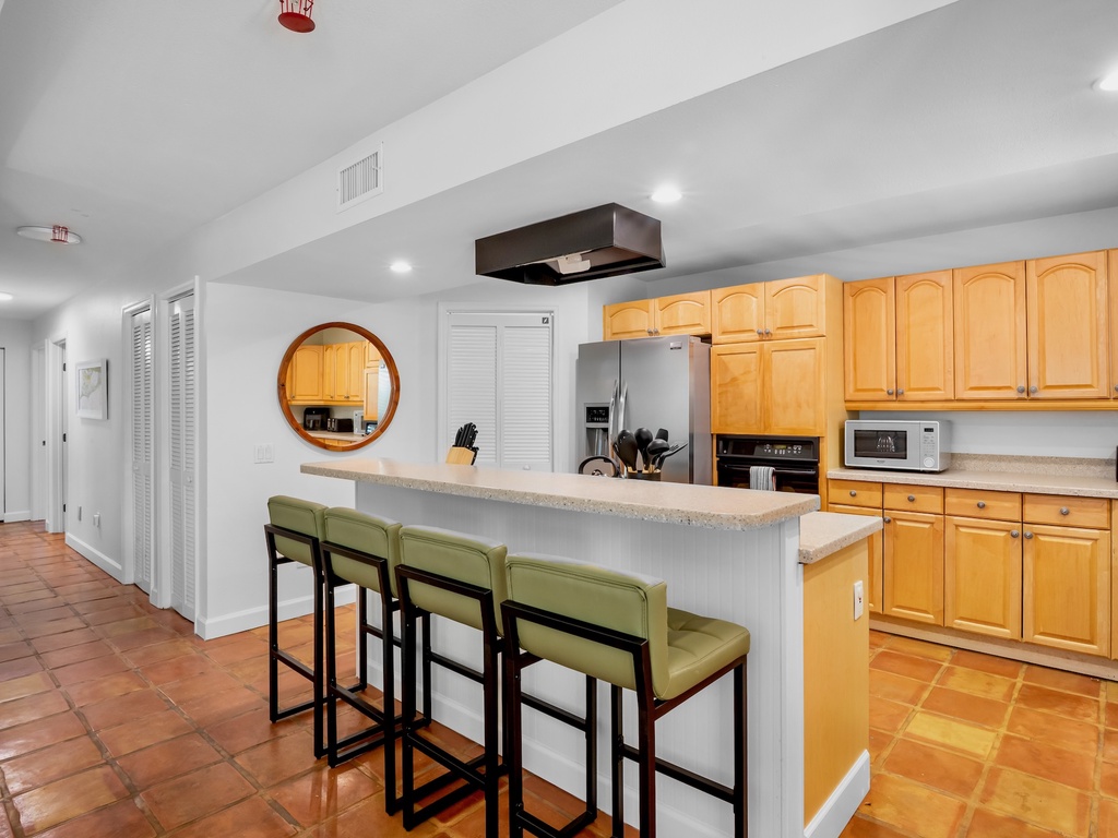 Spacious Kitchen and Island Area